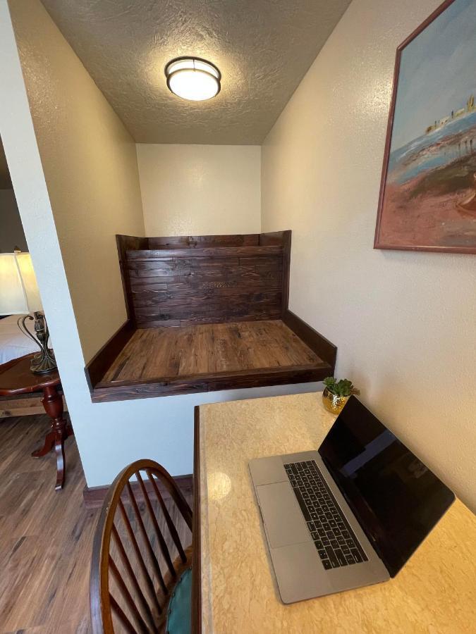 The Kanab Lodge Bagian luar foto
