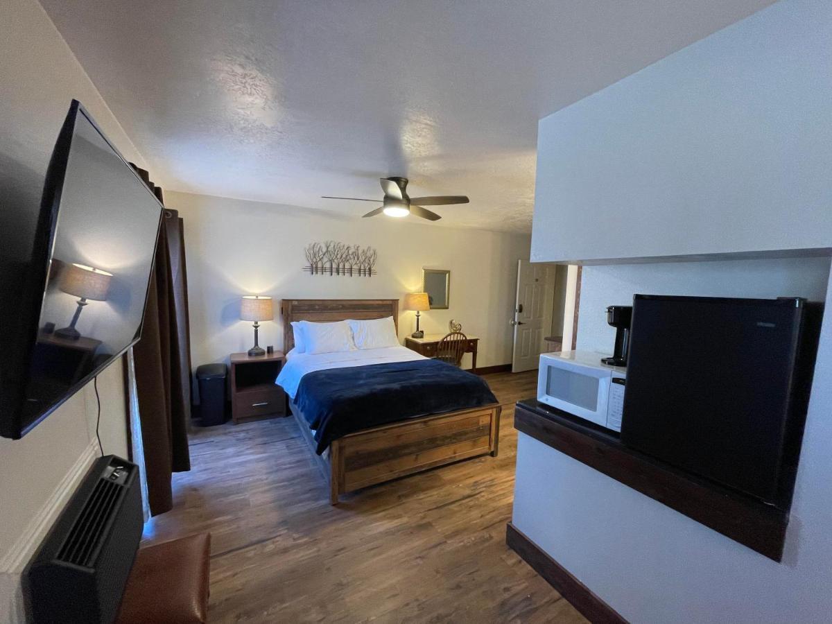 The Kanab Lodge Bagian luar foto