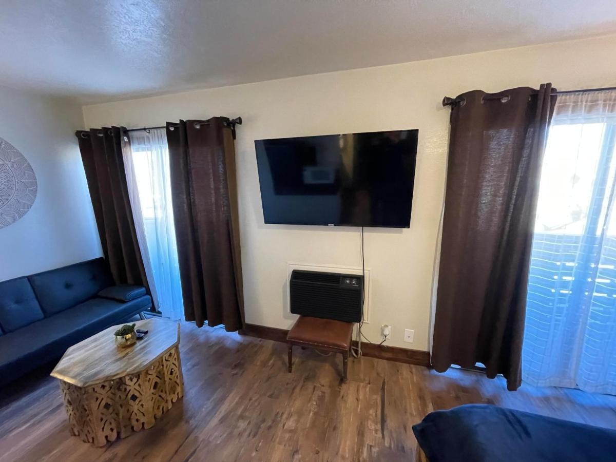 The Kanab Lodge Bagian luar foto