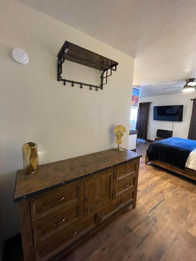 The Kanab Lodge Bagian luar foto